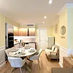 4* - 52 Sqm - Nation - 4p Париж